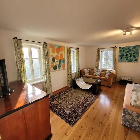 Landquartier Friesenhausen بيت ضيافة Aidhausen